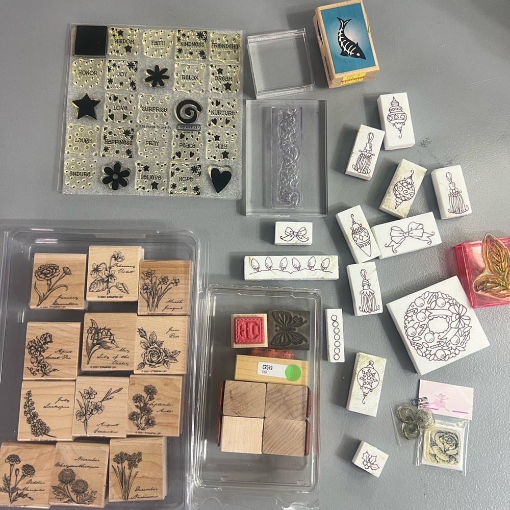Mixed‎ Job Lot Of 63 Rubber Stamps Many Different Brands